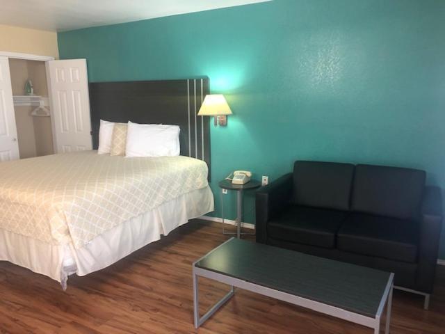 Pinn Road Inn And Suites Lackland Afb And Seaworld San Antonio Bagian luar foto